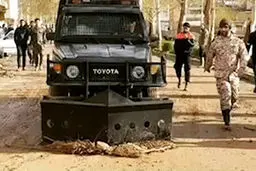 خودروهای ضد شورش در لرستان چه می کنند؟! + فیلم