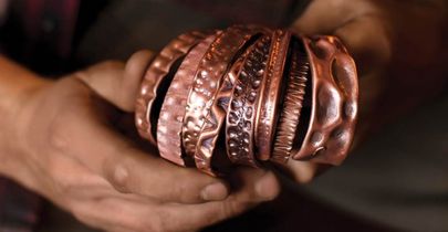 ورود و خروج چه میزان طلا توسط مسافر مجاز است؟