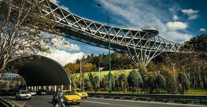 خودکشی مرد ۲۸ ساله از روی پل طبیعت+فیلم