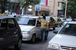 نفوذ خبرنگار به باند مافیایی شیشه‌شورها / صاحب چهارراه‌های پایتخت کیست؟