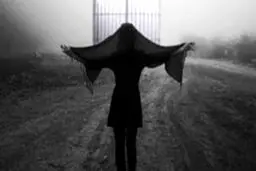 راضیه از زندگی برباد رفته می گوید! / شوهرم به بهانه تماشای فوتبال در خانه دوستانش چه کرد؟!