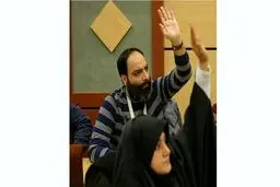 عباس عبدی: من هم مثل نویسنده کیهان معتقدم خبرنگاری که پناهنده شده، نمی‌توانسته اصولگرا باشد