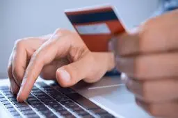 حذف رمز دوم کارتهای بانکی: ابهامات کاربران و پاسخهای بانک مرکزی