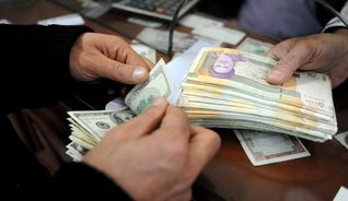 آیا قیمت دلار در بازار ایران واقعی است؟