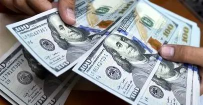 بانک‌ها دلار را ارزان کردند، صرافی‌های بانکی نه!