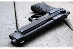 قانون به چه کسانی اجازه حمل اسلحه می‌دهد؟ / مجازات حاملان غیرقانونی اسلحه چیست؟