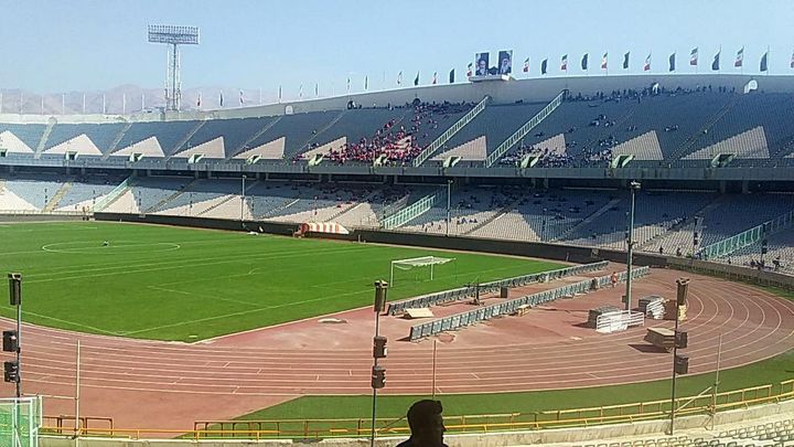 ورود هواداران استقلال و پرسپولیس به ورزشگاه