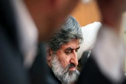 پاسخ علی مطهری به برادر میترا استاد: مراقب باشید ابزار دست پرستوسازان واقع نشوید