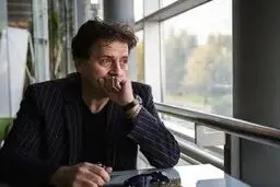 ابوالفضل پورعرب با ادبیاتی بی‌پرده بیان داشت؛ ‌سیاستمداران باید از شرم بمیرند