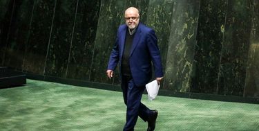 وزیر نفت: امروز هیچ نفتی به اسم ایران نمیتوانیم بفروشیم/ شرایط امروز سختتر از زمان جنگ است