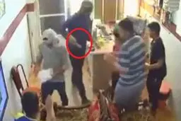 حمله سارقان چاقوکش به یک گیم‌نت در اهواز + فیلم