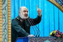 فرمانده کل سپاه: در هیچ جنگی در روی زمین شکست نخواهیم خورد / در جنگ همه جانبه با دنیا به سر می‌بریم