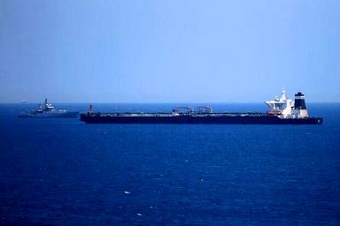 جبل‌الطارق دو خدمه دیگر نفتکش ایران را بازداشت کرد