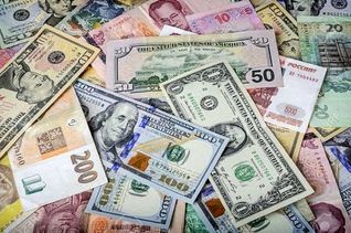 قیمت دلار امروز ۱۳۹۸/۰۴/۲۳| یورو و دلار کاهش چشمگیری داشتند