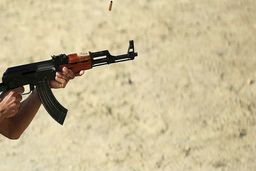 اولین فیلم از حادثه تیراندازی در ماشین نماینده مجلس اصفهان