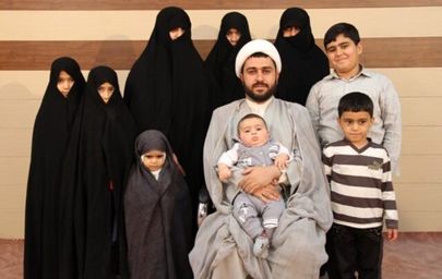 آشنایی با خانواده ١٨ نفره روحانی ٣٧ ساله