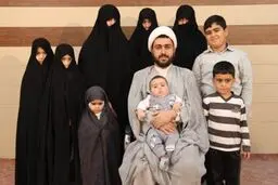 آشنایی با خانواده ١٨ نفره روحانی ٣٧ ساله