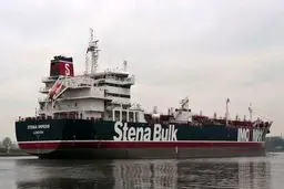 توقیف یک فروند نفتکش انگلیسی در تنگه هرمز توسط نیروی دریایی سپاه