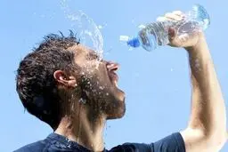 توصیه های لازم برای مقابله با گرمازدگی