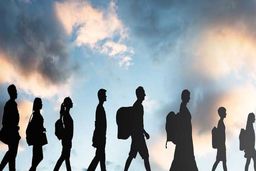 چرا ایرانی‌ها به کردستان عراق و قطر می‌روند؟