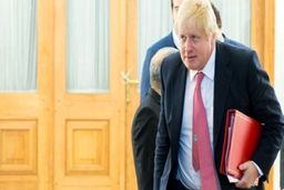 ایران؛ محور اقدامات وزرای خارجه و دفاع