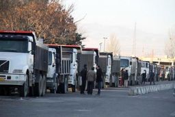 ماجرای قطع بیمه کامیون‌داران