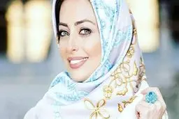 تعجب نفیسه روشن از دیدن عکس خود در لندن + عکس