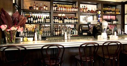 رقص مختلط زنان و مردهای تهرانی در رستوران سنتی میرداماد / مشروب هم سرو می شد + فیلم