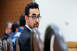 دادگاه ۹ نفر از اخلالگران ارزی برگزار شد/ عراقچی پای میز محاکمه