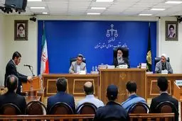 خروج متهم ارزی به مقصد نجف