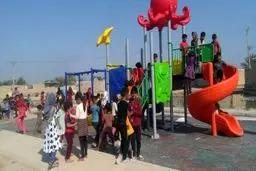 بازیگرانی که نذر کرده‌اند پارک‌بازی کودکان بسازند