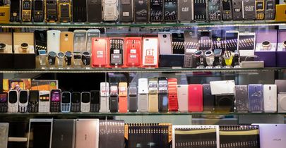 قیمت گوشی تلفن همراه ارزان شد