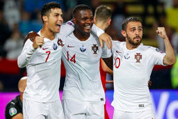 هشدار فیفا به علی دایی بابت گلزنی کریس رونالدو