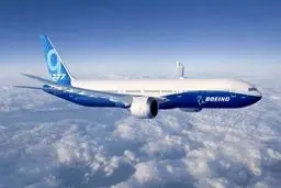 اقدام حیرت انگیز شوهر سالخورده برای خوابیدن همسرش در هواپیما + تصویر