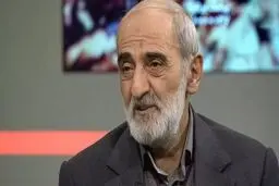 شریعتمداری: برخی سلبریتی‌ها کاسه‌لیس هستند!