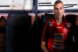 سیدجلال مصدوم شد و با پرسپولیس تمرین نکرد/ حضور کاپیتان در دربی در ابهام