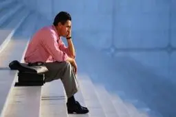 فوق لیسانس‌ها پیک موتوری می‌شوند!