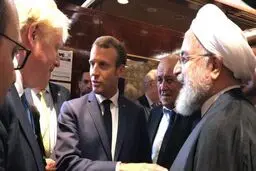 نتانیاهو درحال جویدن ناخن‌هایش بعد از دیدن تصاویر روحانی با مکرون و جانسون / اگر قرار بود با دنیا حرف نزنیم چرا به نیویورک رفتیم؟