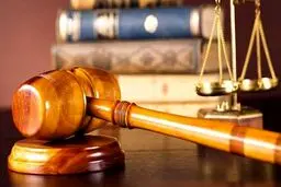 توضیحات روزنامه اعتماد درپی انتشار فیلم‌ غیراخلاقی نماینده سابق