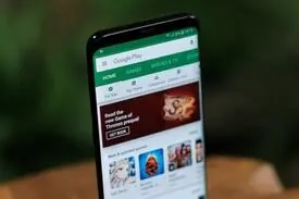 این دو اپلیکیشن را از گوشی خود حذف کنید