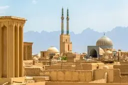 قدیمی‌ترین خودروی ایران در خانه یک یزدی است