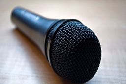 خبرنگارهای زیرآب زن از “سید جلال” یاد بگیرند