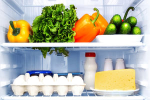 مدت زمان نگهداری مواد غذایی در یخچال و فریز چقدر است؟ + اینفوگرافیک