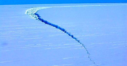 جدا شدن یک کوه یخ ۳۱۵ میلیارد تنی از قطب جنوب+تصاویر