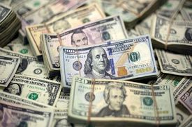 قیمت دلار چقدر برای کاهش جا دارد؟