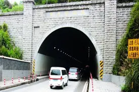 تونلی که با ورود به آن زمان به عقب برمی‌گردد!