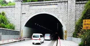 تونلی که با ورود به آن زمان به عقب برمی‌گردد!