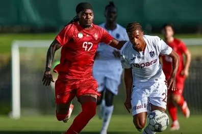 تمدید قرارداد پرسپولیس با سه بازیکن آکادمی