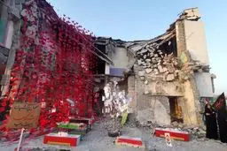 واکنش نماینده میناب به ادعای فرمانده سنتکام/ اگر چیزی زیر مدرسه بود با وجود اصابت سنگرشکن همه آن محدوده منفجر می‌شد/ بچه‌های بازمانده شرایط روحی و روانی بدی دارند
