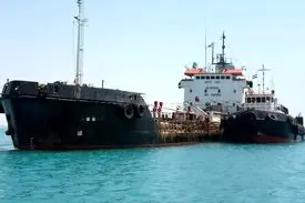توقیف شناور حامل سوخت قاچاق در آب‌های آبادان